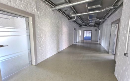 Аренда помещения 551,6 кв.м. в здании в замковом стиле — ул. Захарова, 42, Минск