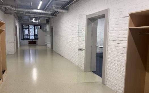 Аренда помещения 551,6 кв.м. в здании в замковом стиле — ул. Захарова, 42, Минск