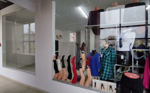 Аренда торгового помещения 27,8 кв.м. -ТЦ «Маяк» — ул. Парижской Коммуны, 2-1 — г. Слуцк