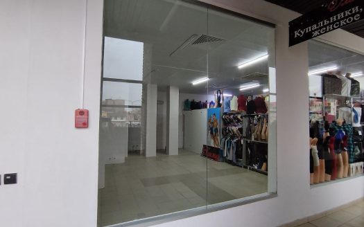 Аренда торгового помещения 27,8 кв.м. -ТЦ «Маяк» — ул. Парижской Коммуны, 2-1 — г. Слуцк