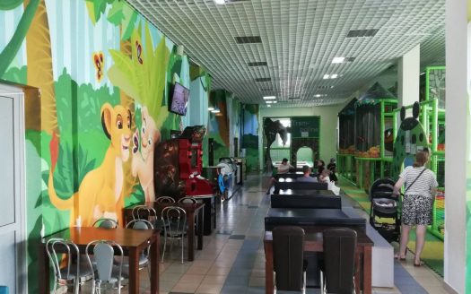 Аренда торгового помещения 415,9 кв.м. -ТЦ «Маяк» — ул. Парижской Коммуны, 2-1 — г. Слуцк