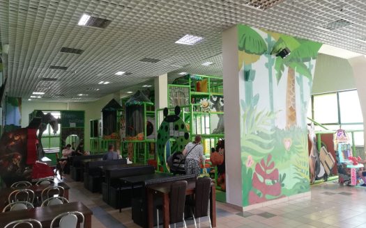 Аренда торгового помещения 415,9 кв.м. -ТЦ «Маяк» — ул. Парижской Коммуны, 2-1 — г. Слуцк