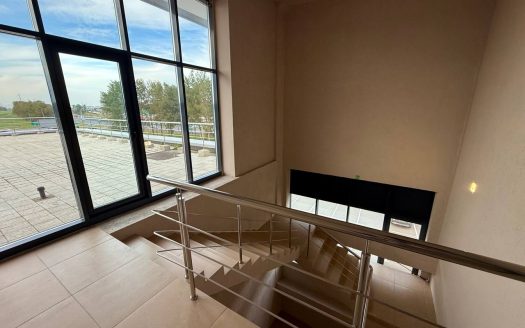 Аренда помещения в ТЦ на МКАД (28 км.) -815,5 м2