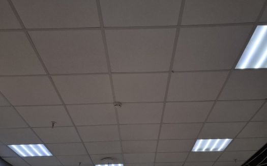 Аренда торгового помещения 54,2 кв.м. -ТЦ «Маяк» — ул. Парижской Коммуны, 2-1 — г. Слуцк