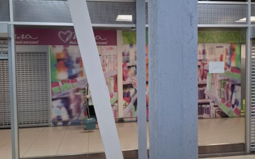 Аренда торгового помещения 54,2 кв.м. -ТЦ «Маяк» — ул. Парижской Коммуны, 2-1 — г. Слуцк